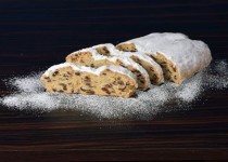 Bester Dresden Christstollen Online-kaufen. Mohnstriezel-Butterstollen-Rosinenstollen-Mandelstollen-Mohnstollen-Marzipanstollen-Weihnachtsstollen Online-kaufen.